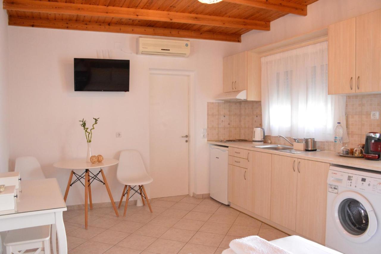 Cute Studio In Milos Tripiti Exterior photo